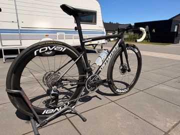 Used Specialized Tarmac SRAM Red eTap AXS 2025 Road & Gravel, Black — image 10 of 10