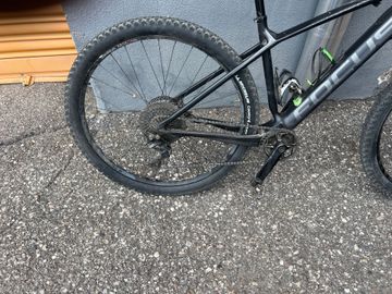 Used Focus RAVEN² 9.8 2020 2020 Mountainbike, Black, 29 — image 3 of 5