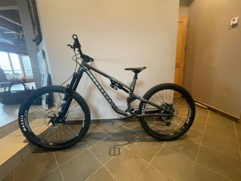 Used Commencal META SX ESSENTIAL 2 2022 2022 Mountainbike — image 2 of 4