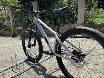 Used Rose THE BRUCE 1 2022 2022 Mountainbike, Grigio chiaro — image 6 of 13