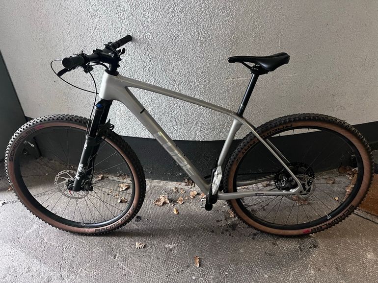 Used Cube reaction Cube reaction Custom Shimano Ultegra Di2 2025 Mountainbike, Light Gray — image 1 of 6