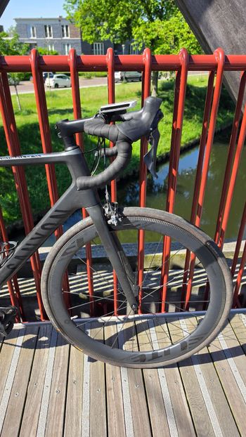Used Canyon Ultimate Shimano 105 2020 Road & Gravel, Negro — image 3 of 9