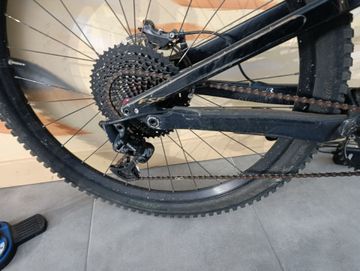 Gebrauchtes Specialized Enduro Comp 29/6Fattie 2018 2018 Mountainbike, Schwarz, 29 — Bild 3 von 3