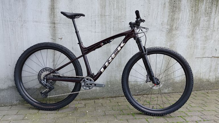 Used Trek Supercaliber SL 9.7 GX AXS T-Type Gen 2 2025 2025 Mountainbike, Red, 29 — image 1 of 9