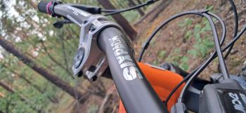 Used Santa Cruz HIGHTOWER D / Aluminum / 29 2022 2022 Mountainbike, Arancione — image 3 of 7