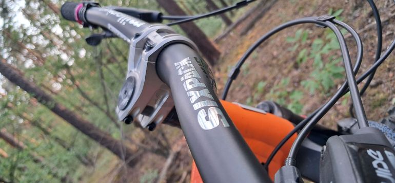 Used Santa Cruz HIGHTOWER D / Aluminum / 29 2022 2022 Mountainbike, Arancione — image 3 of 7