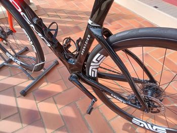 Used Pinarello DOGMA F DURA ACE Di2 2025 2025 Road & Gravel — image 6 of 9