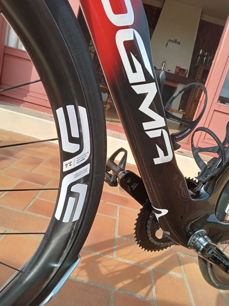 Used Pinarello DOGMA F DURA ACE Di2 2025 2025 Road & Gravel — image 7 of 9