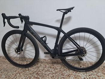 Used Trek Domane SRAM Force eTap AXS 2023 Road & Gravel, Nero — image 2 of 14