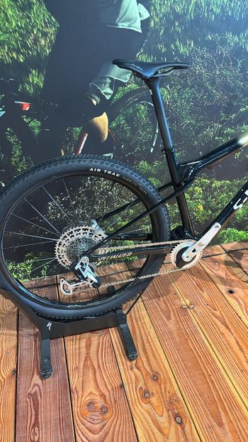 Used Specialized S-Works Epic World Cup 2025 2025 Mountainbike, Black, 29 — image 6 of 6