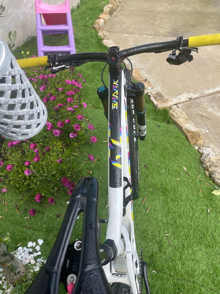 Used Scott Spark RC 900 World Cup AXS 2020 2020 Mountainbike, White, 29 — image 3 of 4