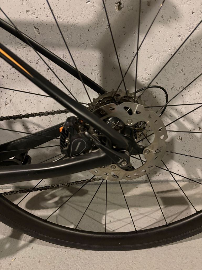 Used Giant Defy Advanced Pro 1 2017 2017 Road & Gravel — image 4 of 13