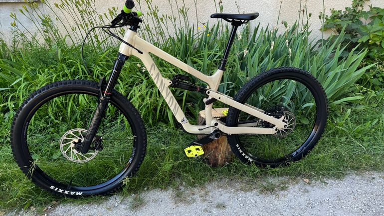 Used Canyon Spectral 27 AL 6 2023 2023 Mountainbike — image 1 of 25