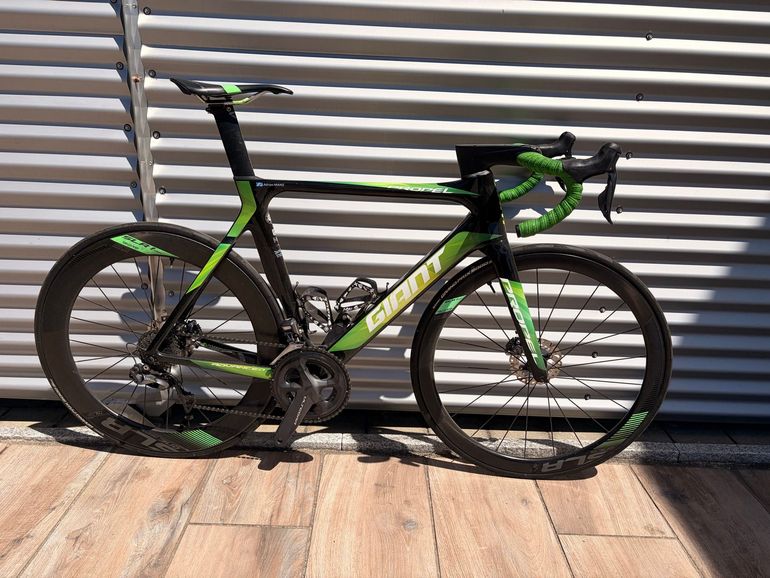 Used Giant Propel Shimano Ultegra Di2 2017 Road & Gravel, Black — image 1 of 4