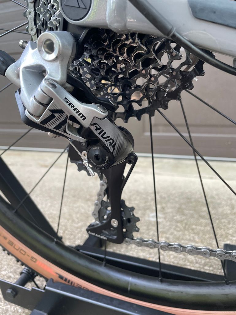 Used Canyon Grizl 7 Suspension 1by 2023 2023 Road & Gravel, Light Gray — image 8 of 15