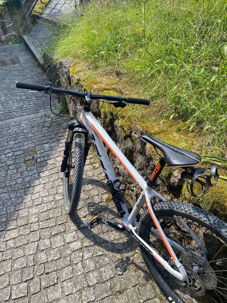 Used Scott 765 2019 Mountainbike, Hellgrau — image 3 of 4