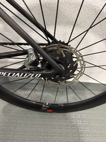 Used Specialized S-Works Tarmac SL8 - SRAM Red eTap AXS 2024 2024 Road & Gravel, Green — image 13 of 15