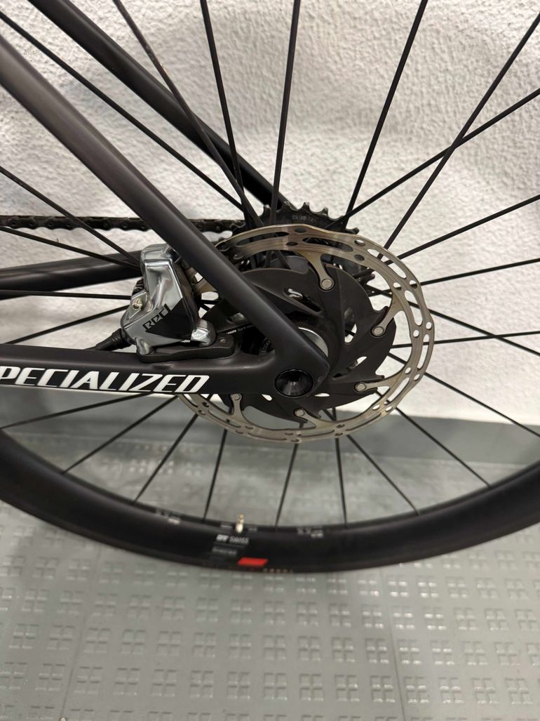Used Specialized S-Works Tarmac SL8 - SRAM Red eTap AXS 2024 2024 Road & Gravel, Green — image 13 of 15
