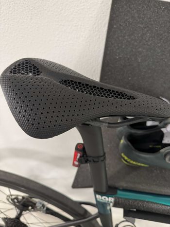 Used Specialized S-Works Tarmac SL8 - SRAM Red eTap AXS 2024 2024 Road & Gravel, Green — image 9 of 15