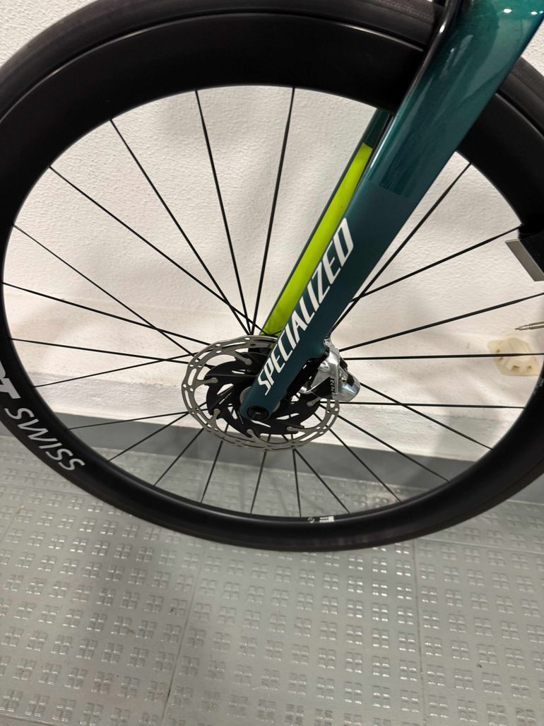 Used Specialized S-Works Tarmac SL8 - SRAM Red eTap AXS 2024 2024 Road & Gravel, Green — image 14 of 15