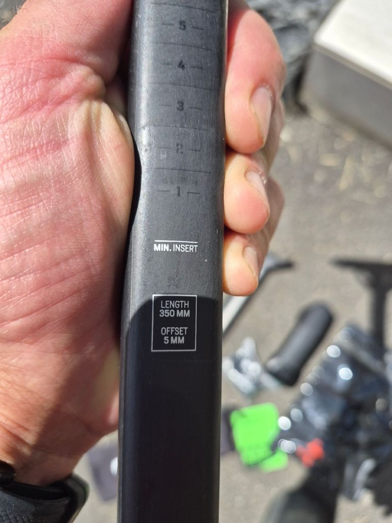 Used Scott Addict RC 15 2022 2022 Road & Gravel — image 8 of 22