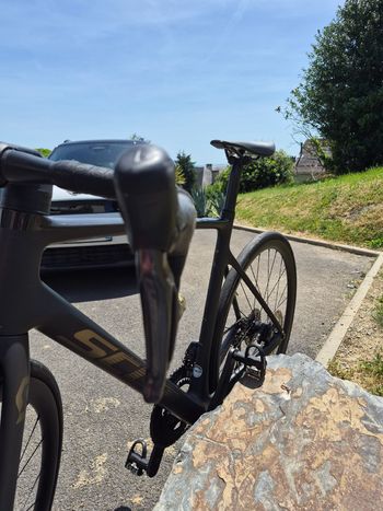 Used Scott Addict RC 15 2022 2022 Road & Gravel — image 11 of 22