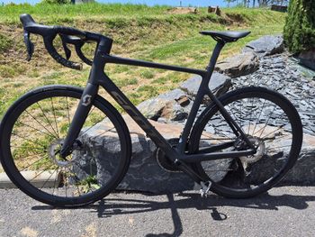 Used Scott Addict RC 15 2022 2022 Road & Gravel — image 2 of 22