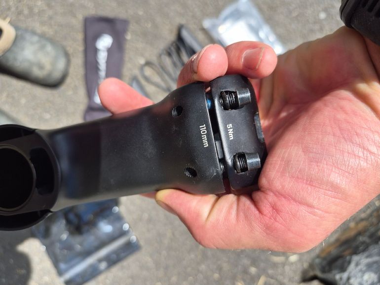Used Scott Addict RC 15 2022 2022 Road & Gravel — image 7 of 22