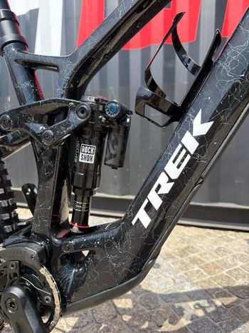 Used Trek FUEL EXe 9.8 GX AXS T-Type 2025 2025 Mountainbike, Black, 29 — image 3 of 12