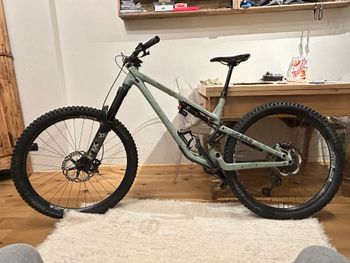 Used Commencal Commencal Meta AM 29 Essential 2022 Mountainbike — image 4 of 4