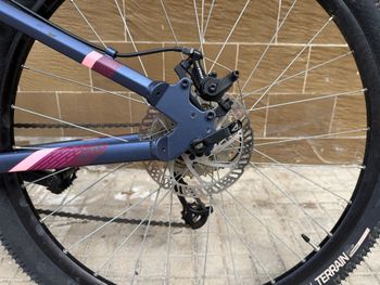 Used ROCKRIDER Women's 27.5" Mountain Bike ST 120 - Navy 2021 2021 Mountainbike, Viola — image 6 of 7