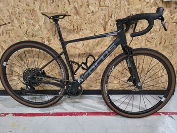 Used Focus ATLAS 8.8 APEX 2025 2025 Corsa & gravel