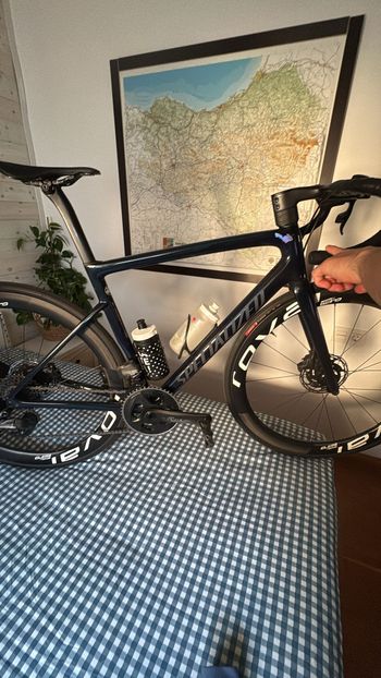Used Specialized Tarmac SL6 Disc Pro - SRAM Force eTap AXS 2020 2020 Road & Gravel — image 5 of 8