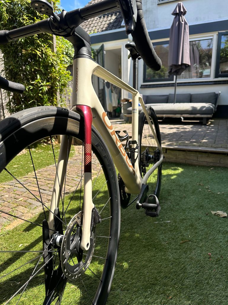 Used Orbea Orbea Orca M20i Shimano 105 Di2 2024 Road & Gravel, White — image 6 of 7