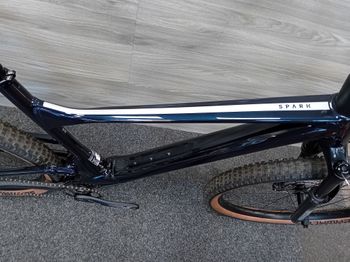 Used Scott Spark 970 2023 2023 Mountainbike, Blue, 29 — image 4 of 5