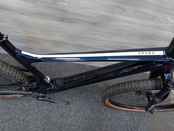 Used Scott Spark 970 2023 2023 Mountainbike, Blue, 29 — image 4 of 5