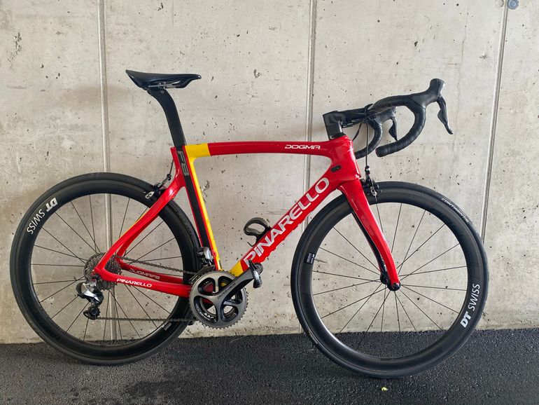 Used Pinarello Dogma F8 Xlight Dura-Ace Di2 Bike 2019 2019 Road & Gravel, Red — image 1 of 4