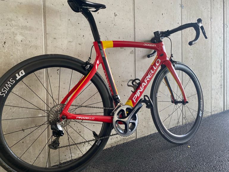 Used Pinarello Dogma F8 Xlight Dura-Ace Di2 Bike 2019 2019 Road & Gravel, Red — image 3 of 4