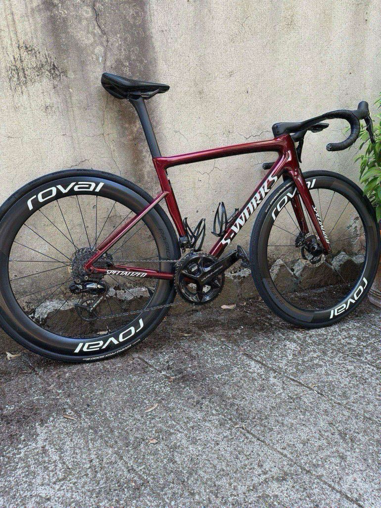 Used Specialized S-Works Tarmac SL8 - Shimano Dura-Ace Di2 2024 2024 Road & Gravel, Red — image 5 of 10