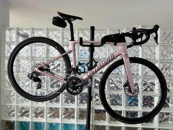 Used Specialized Roubaix SL8 Sport - Shimano 105 2024 2024 Road & Gravel