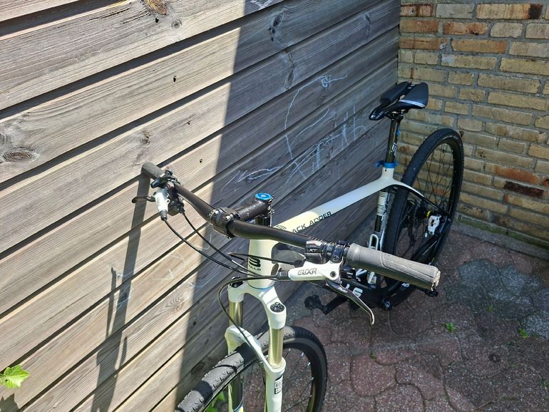 Used BULLS Black Adder Shimano Deore XT 2016 Mountainbike, White — image 19 of 20