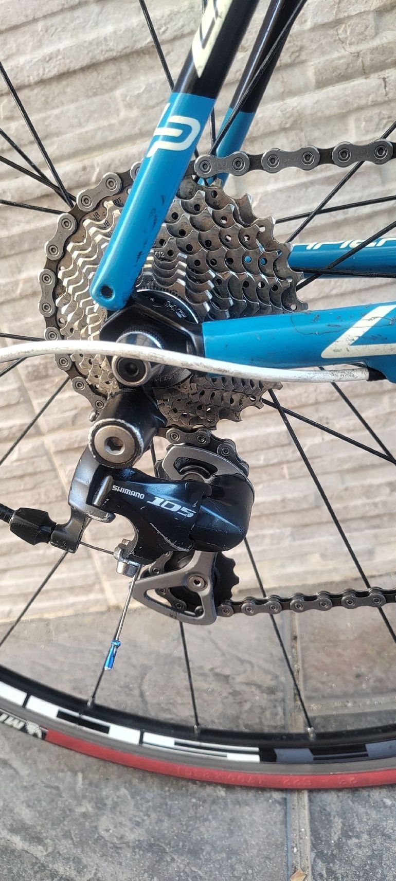Used Lapierre Sensium Shimano 105 2016 Road & Gravel, Black — image 3 of 7