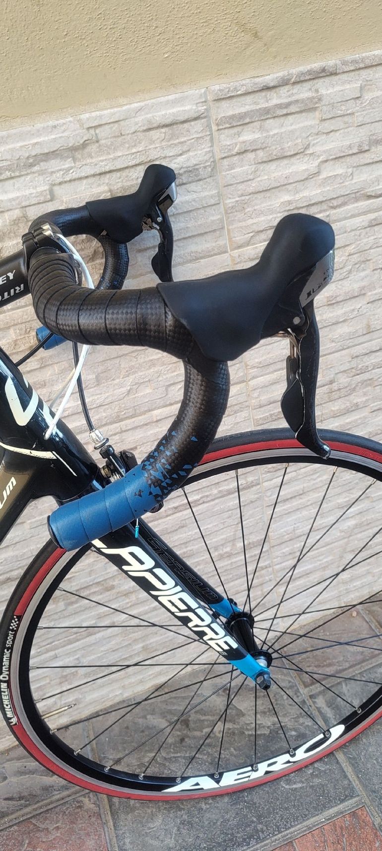 Used Lapierre Sensium Shimano 105 2016 Road & Gravel, Black — image 7 of 7