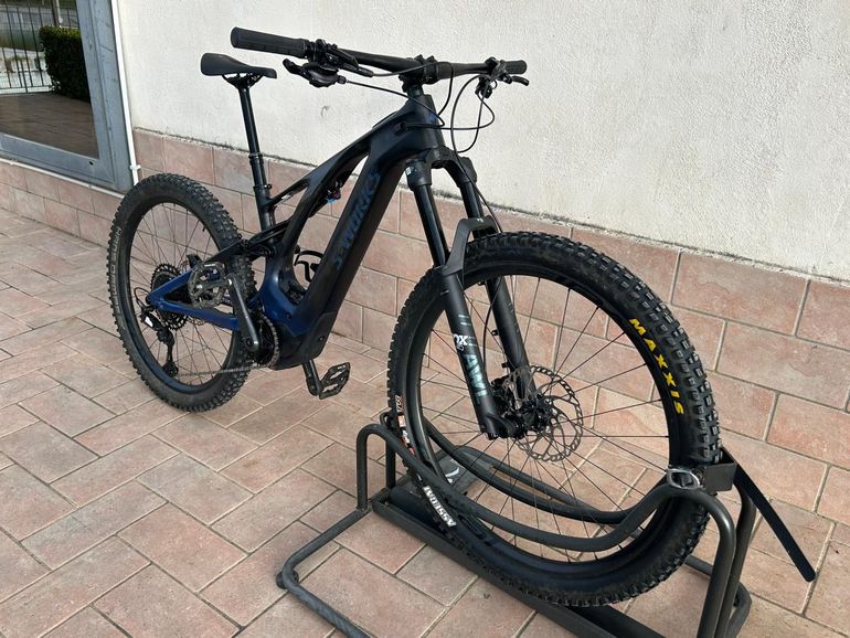 Used Specialized Specialized Turbo Levo S WORKS 2023 Mountainbike, Blu — image 3 of 7