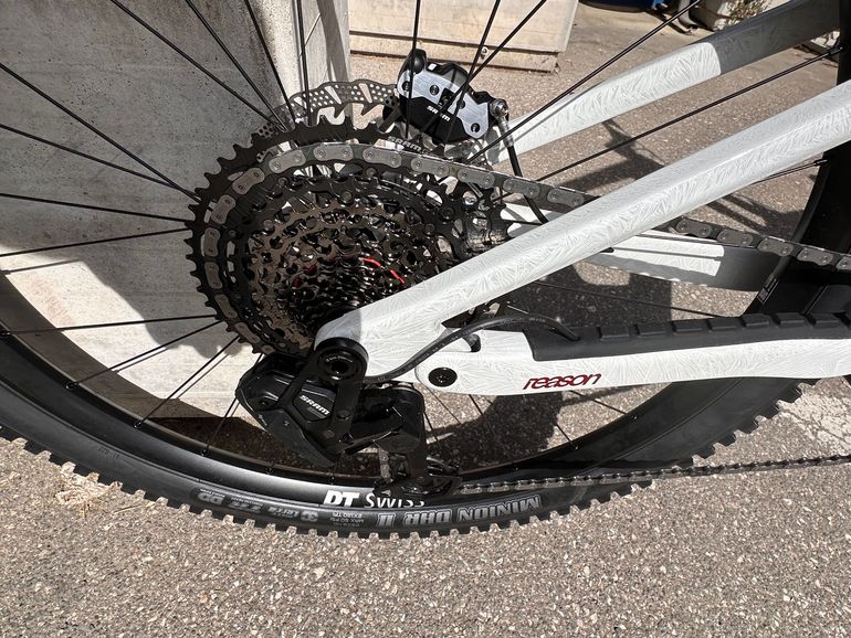 Used Megamo CRB 02 AVINOX M2s 2027 2027 Mountainbike, Bianco — image 8 of 18