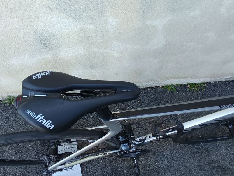 Used Canyon Aeroad CF SL Disc 8.0 Di2 2020 2020 Road & Gravel, Gris claro — image 4 of 7