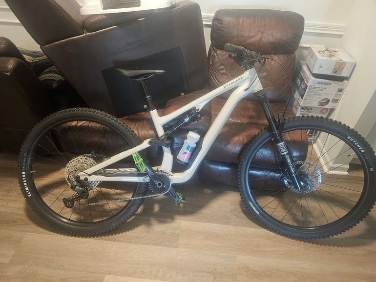 Used Specialized Stumpjumper Shimano Deore XT 2025 Mountainbike, White — image 7 of 7