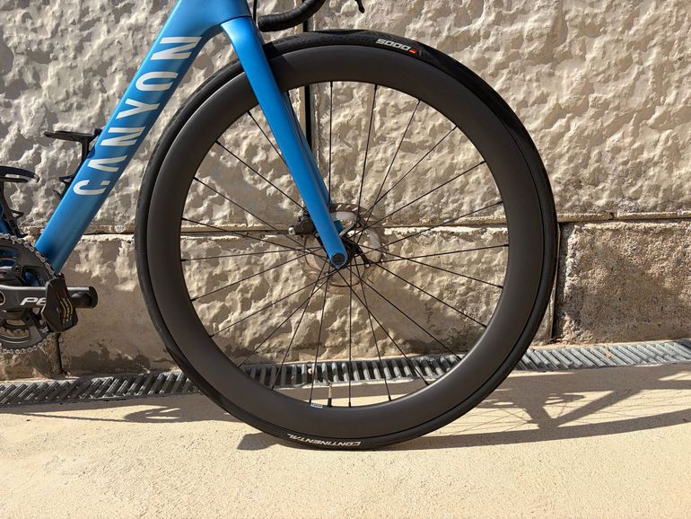 Used Canyon Ultimate CF SL Disc 7.0 2020 2020 Road & Gravel, Azul — image 5 of 8