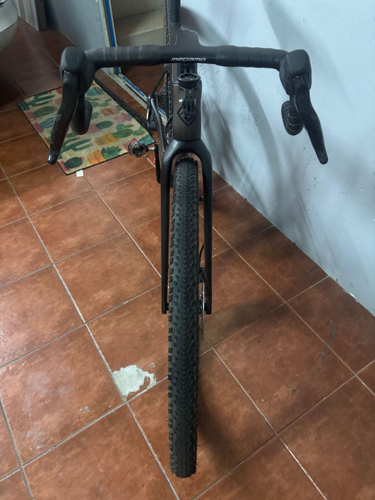 Used Megamo Megamo Silk 04 SRAM Rival AXS 13v 2026 Road & Gravel, Light Gray — image 8 of 17