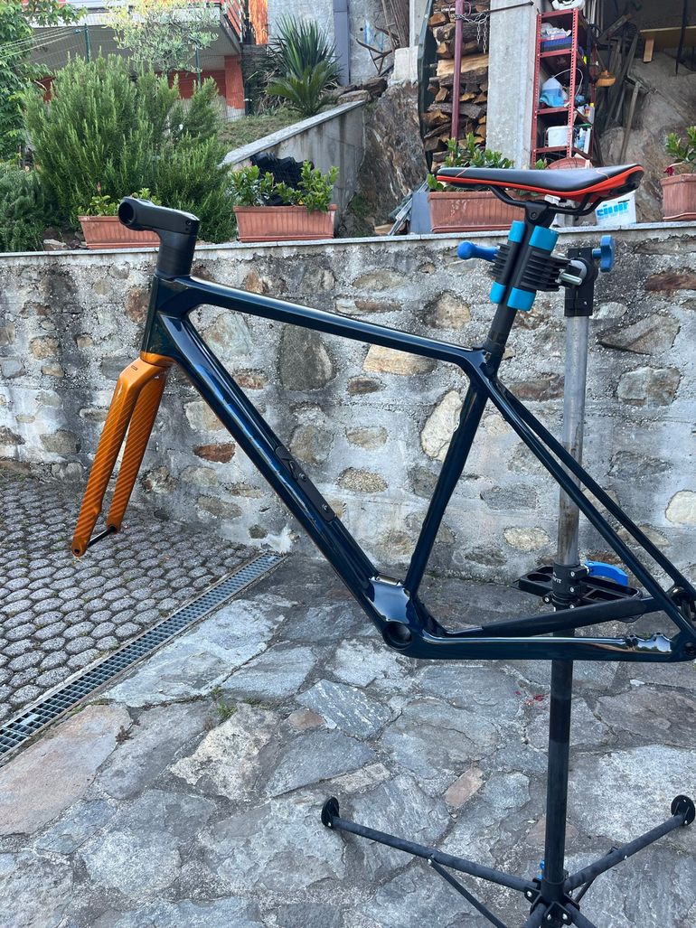 Used Orbea Terra Frameset 2024 Road & Gravel, Azul — image 1 of 12